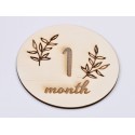 L636-Decoratiune cerc lemn "1 month" 13cm- 1 buc