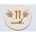 L645-Decoratiune cerc lemn "11 months" 13cm- 1 buc