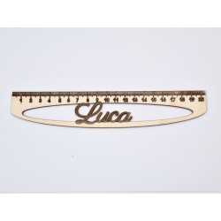 L843-Rigla personalizabila cu nume 20.5x4cm - 1 buc L843-Rigla personalizabila cu nume 20.5x4cm - 1 buc