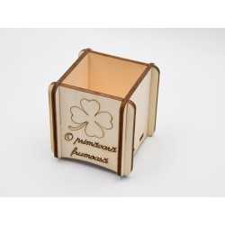 L016-Cutiuta lemn "O primavara frumoasa!" 8x8cm 1buc L016-Cutiuta lemn "O primavara frumoasa!" 8x8cm 1buc