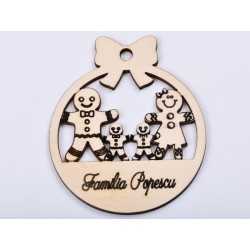 L405-Glob din lemn "Familie din turta dulce" 11 x10cm - 1 buc L405-Glob din lemn "Familie din turta dulce" 11 x10cm - 1 buc
